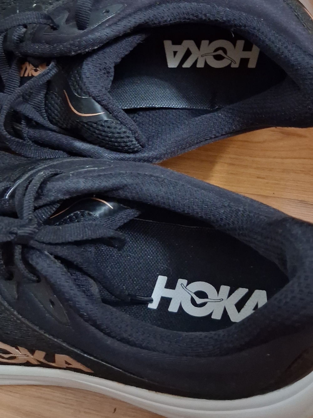 HOKA Bondi 9 Sneakers - Picture 5 of 6